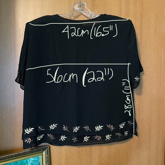 Studio I Sheer Short Sleeve Black Blazer with Embroidered Leaves - Picture 3 of 9